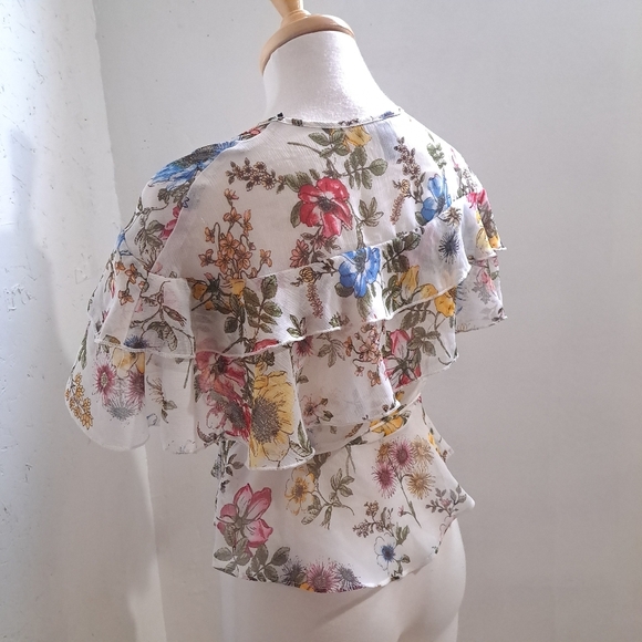 Forever 21 | White colorful flower ruffled cardigan blouse - Picture 5 of 8